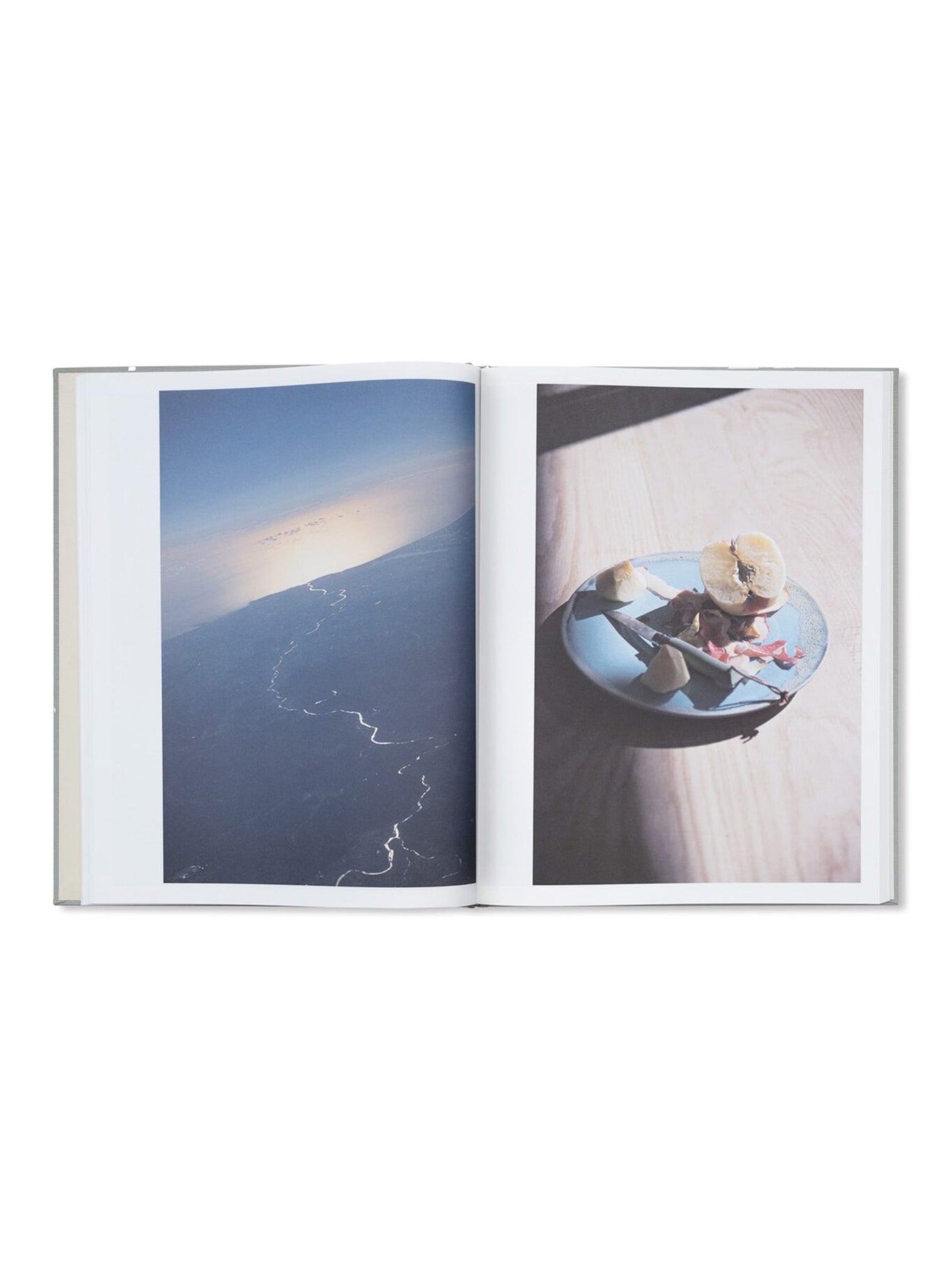 Rinko Kawauchi — M/E Mother/Earth