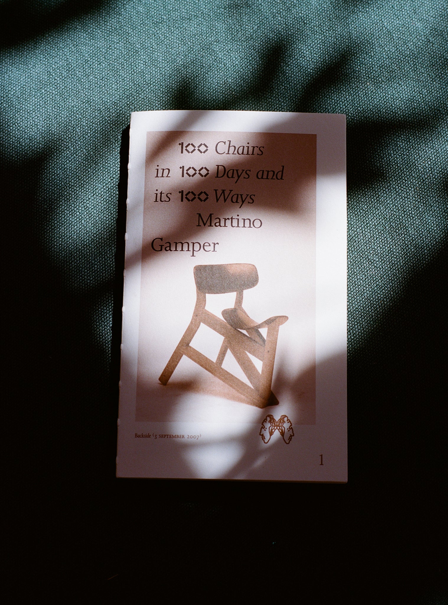 100 CHAIRS IN 100 DAYS AND ITS 100 WAYS (5th edition, 5th size) By Martino Gamper