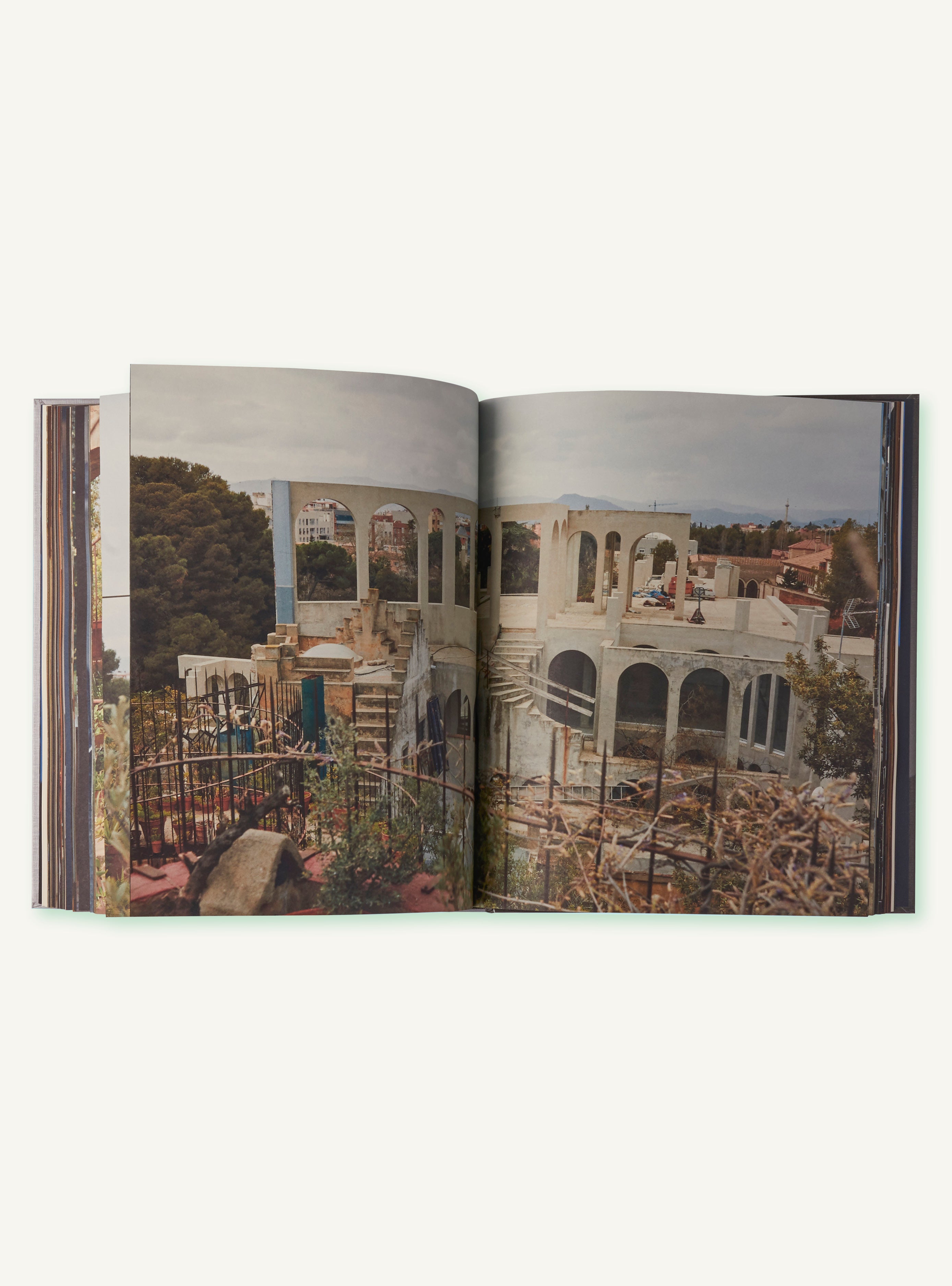 The House of Xavier Corberó – BACTERIA BOOKS